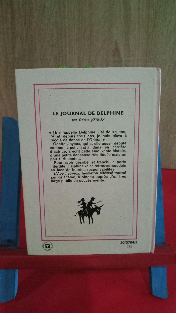 L'âge heureux : Le journal de Delphine, 1975, bibliothèque rose - photo numéro 2