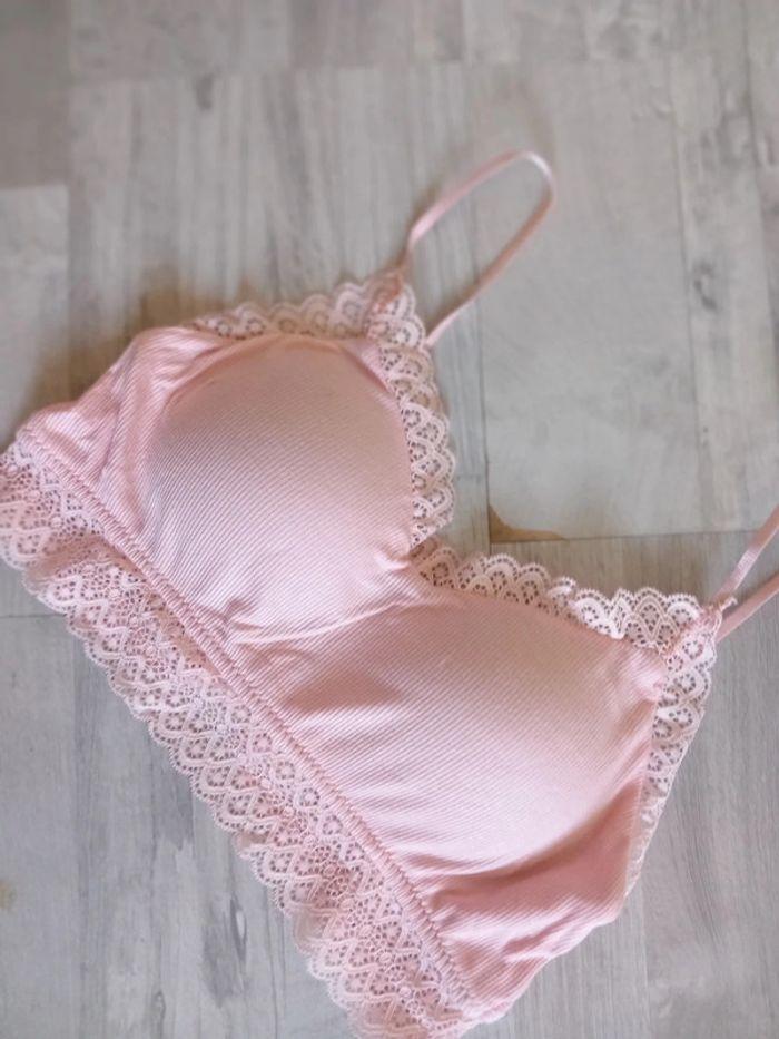 Brassière rose pale - photo numéro 2