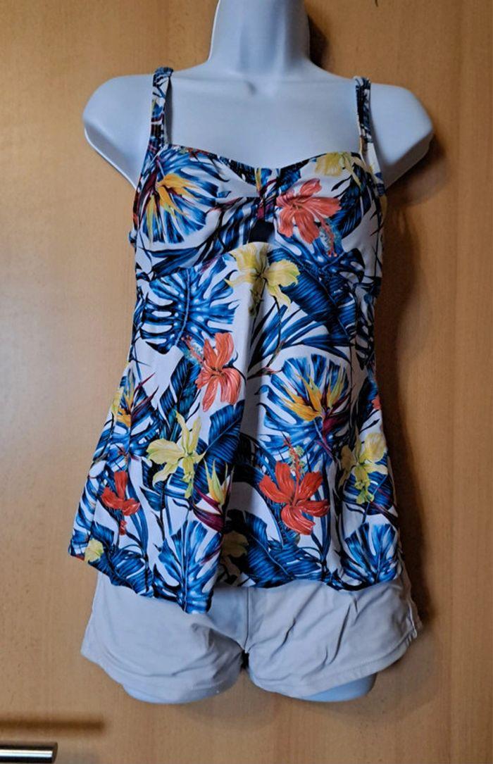 Maillot de bain blanc tropical taille s