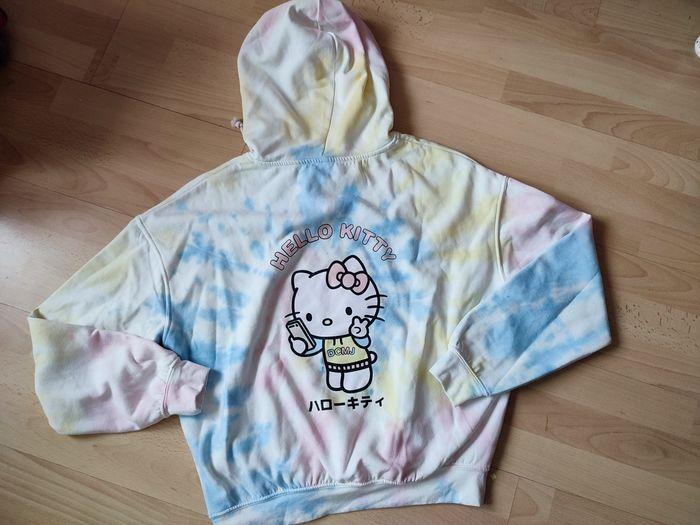 Sweat hello Kitty taille S - photo numéro 1