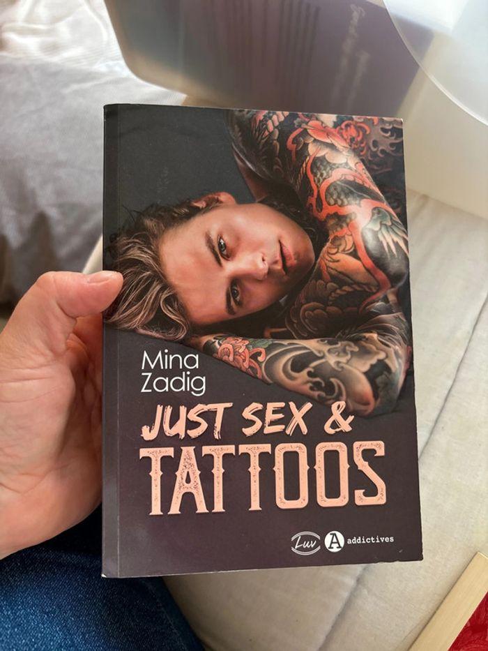 Just sex & tattoos - photo numéro 1