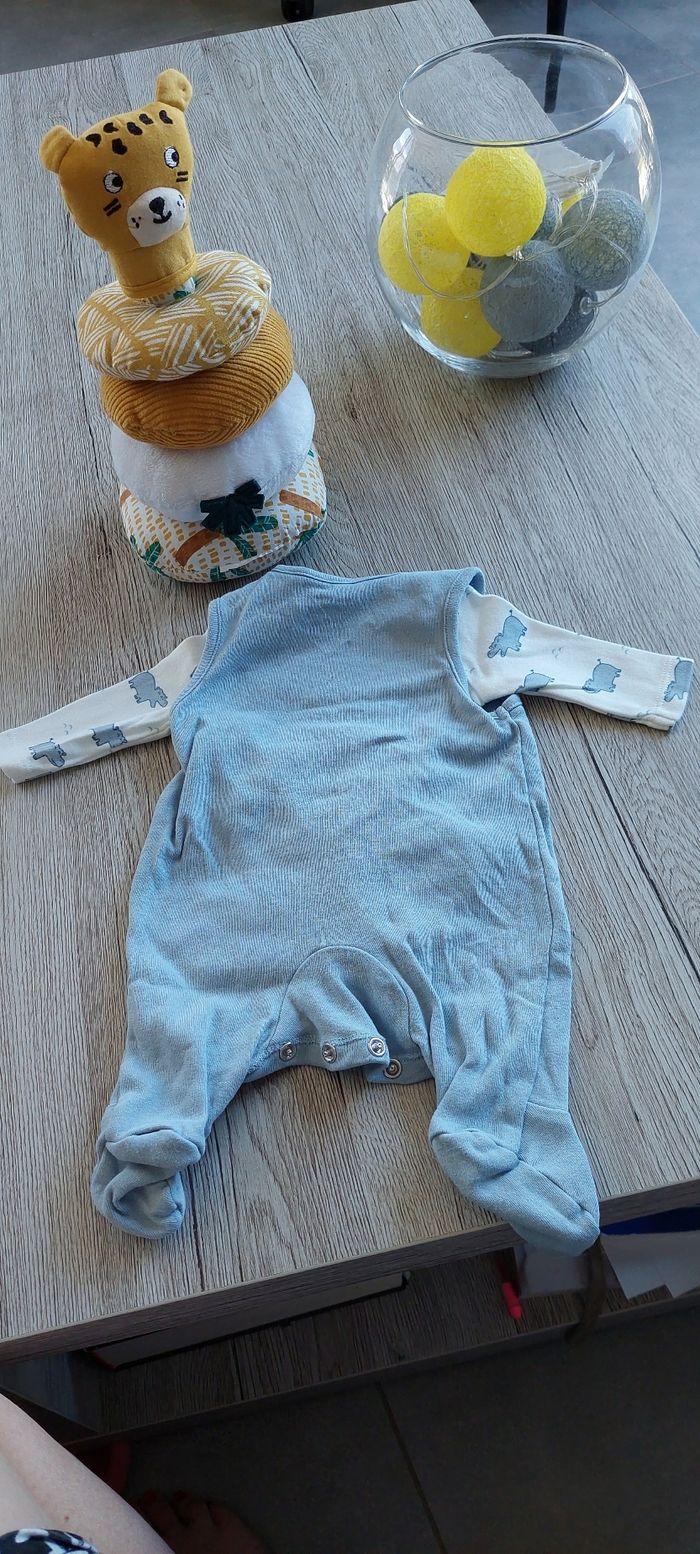 Lot 2 pyjamas et bodys 50 cm - photo numéro 8