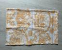 Tissu blanc motifs orange