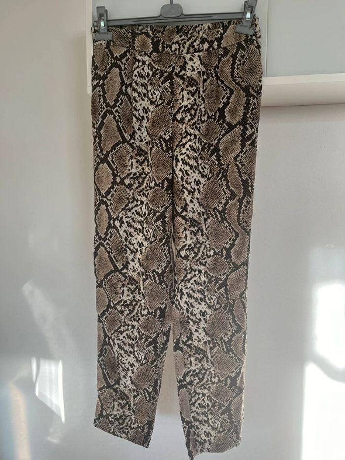 Pantalon motif serpent en 38 - photo numéro 1