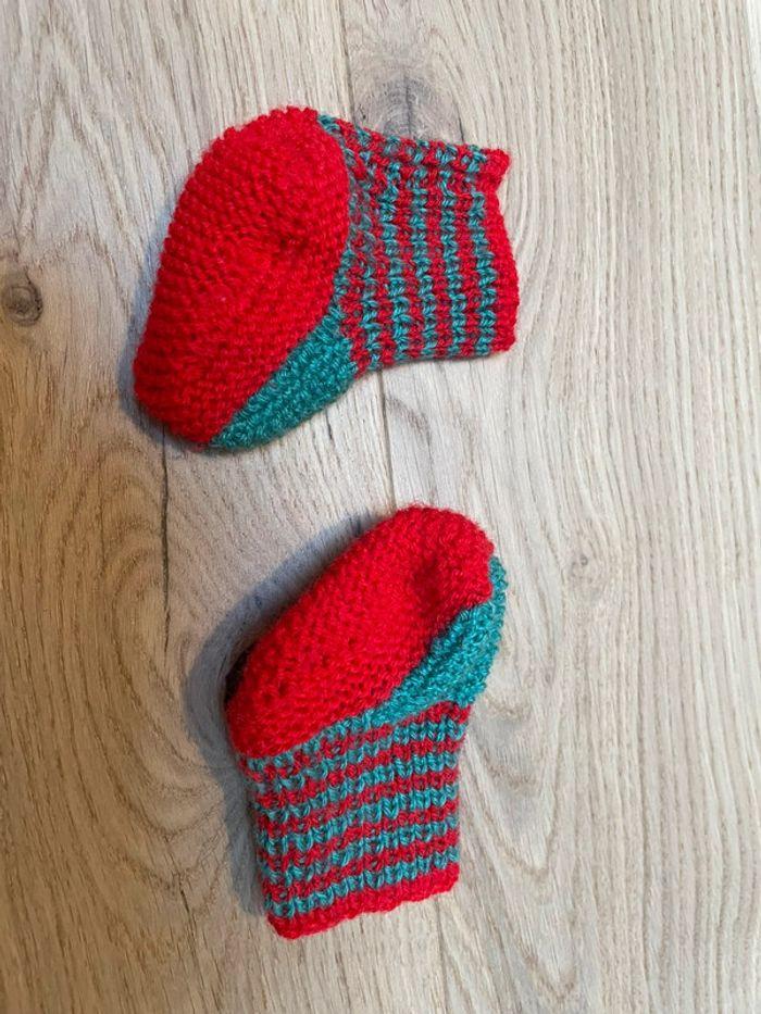 Chaussons fait main aux couleurs de Noël - photo numéro 4