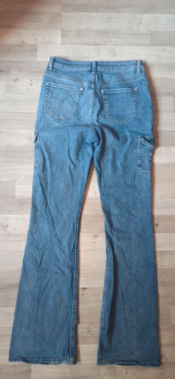 Jeans cargo taille haute et pattes d'éléphant - photo numéro 5