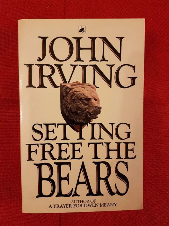 John Irving setting free de bears - photo numéro 1