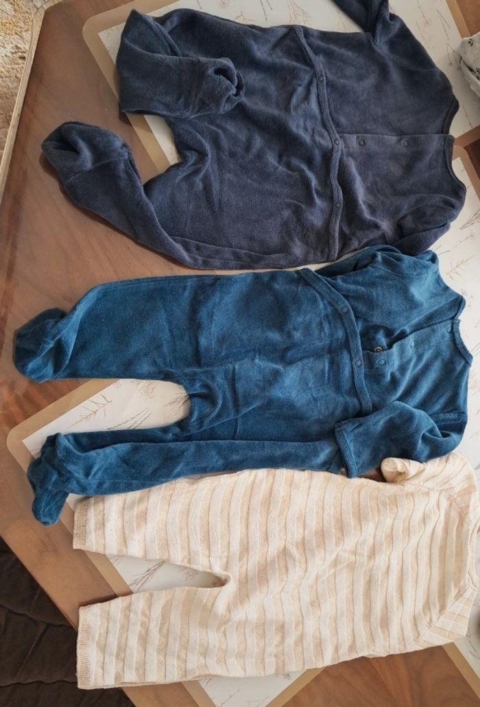 Lot pyjamas bébé jusqu'à 9 mois - photo numéro 2