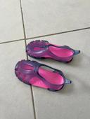 Chaussure de piscine pointure 24