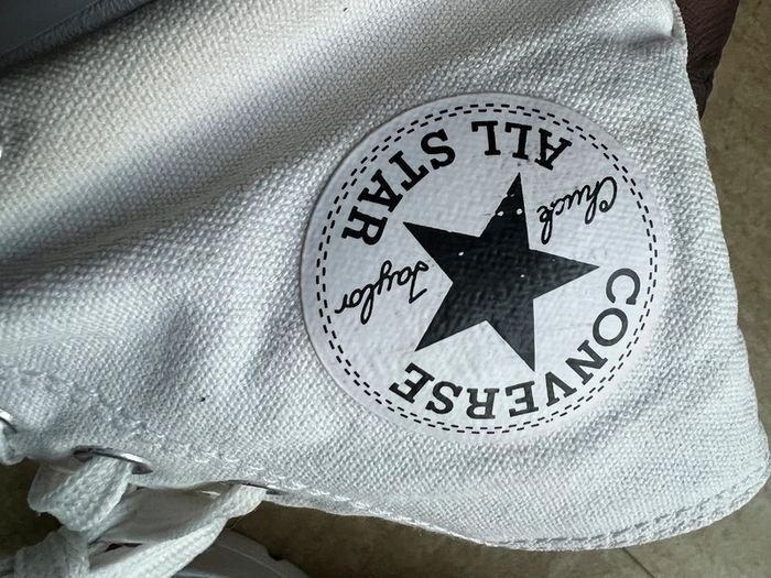 Converse blanche montante 40 très bon état - photo numéro 7