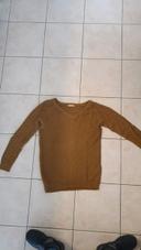 Pull marron miel