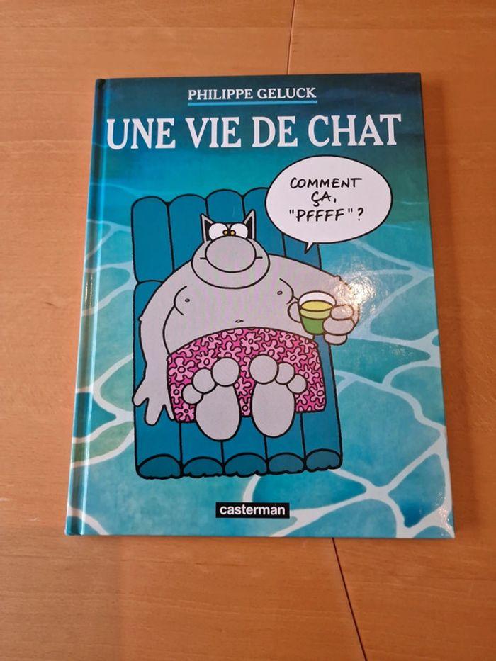 Livre Une vie de chat en TBE 
Éditions Casterman - photo numéro 1