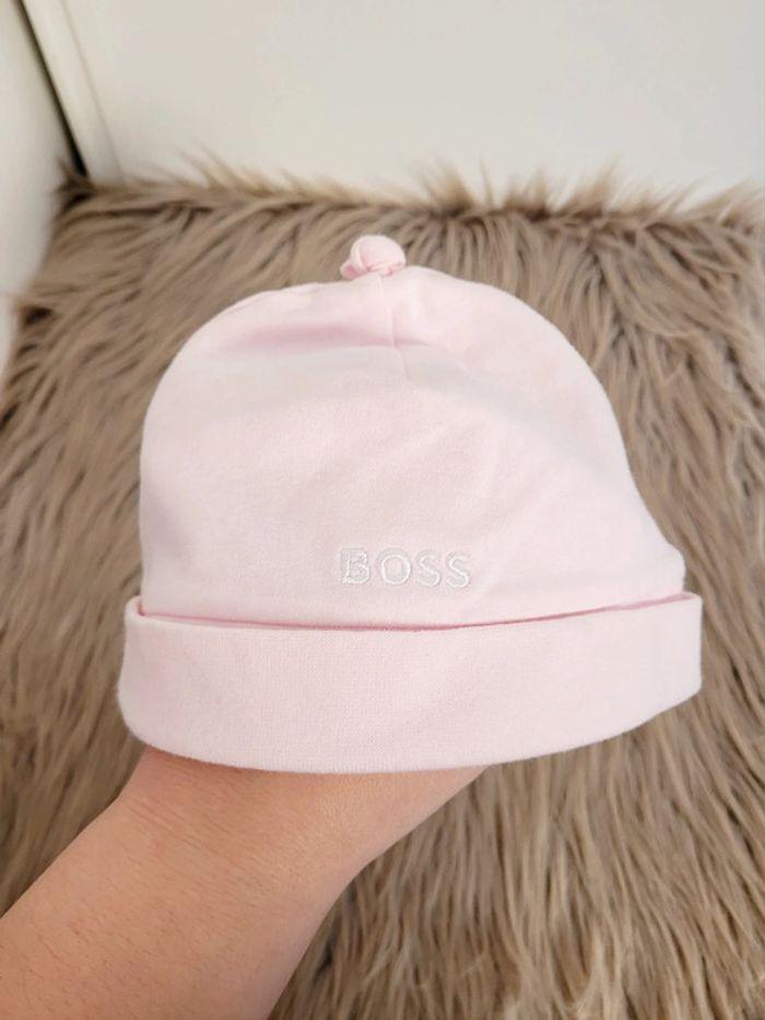 Joli bonnet Boss taille 48 - photo numéro 2