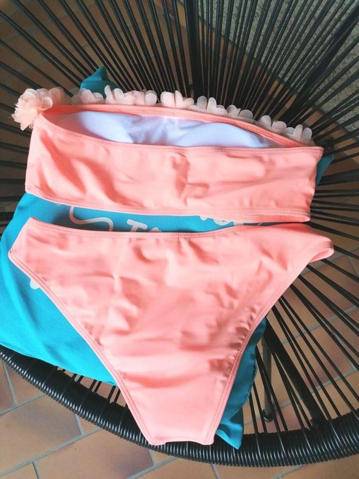 Maillot de bain 2 pièces, fleurs, orange pastel/ abricot, M Neuf - photo numéro 3