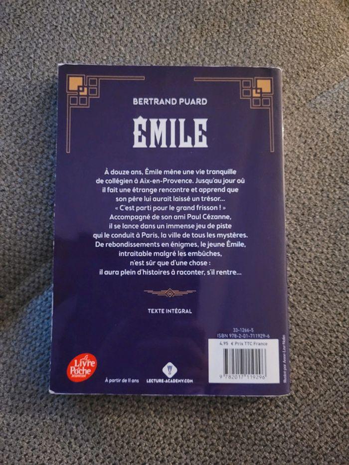 Livre Emile l intretable Zola de Bertrand Puard - photo numéro 2