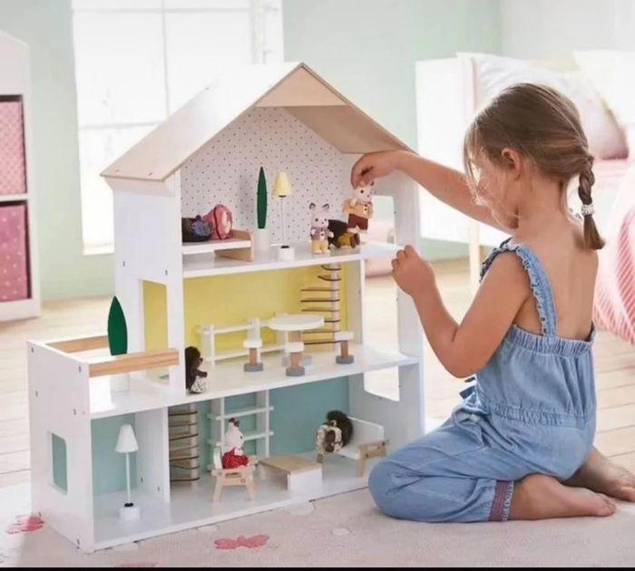 Maison de poupée en bois - photo numéro 2