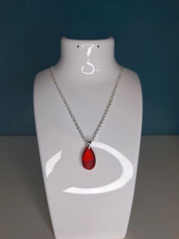 Collier goutte rouge - photo numéro 1