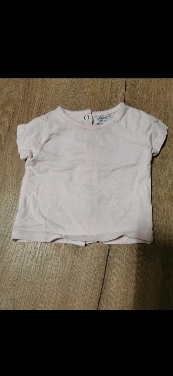 Tee-shirt - photo numéro 1