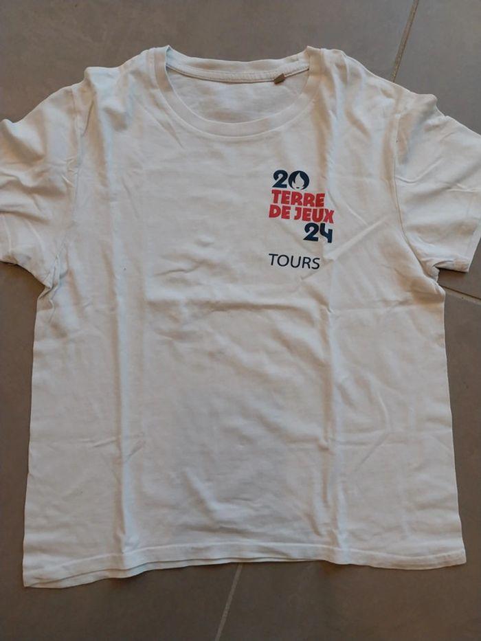 Tee shirt terre de jeux 2024 T10A - photo numéro 2