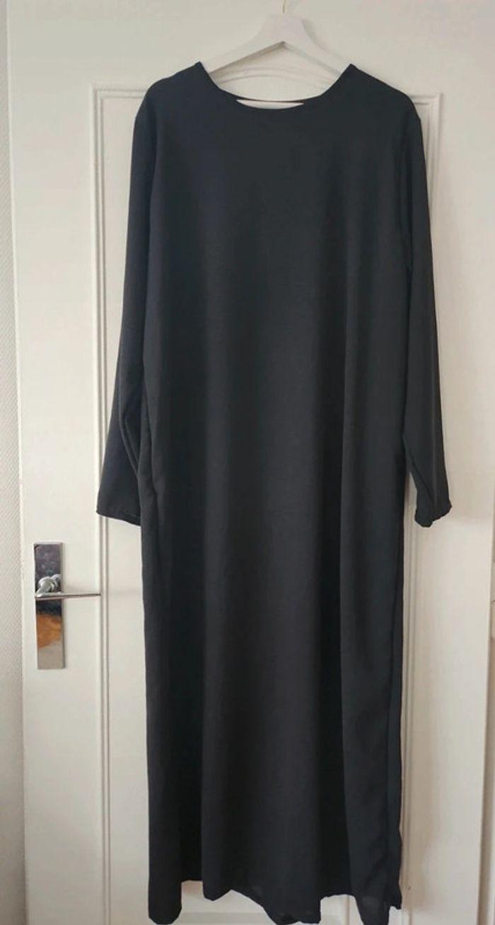 Robe longue noir - photo numéro 2