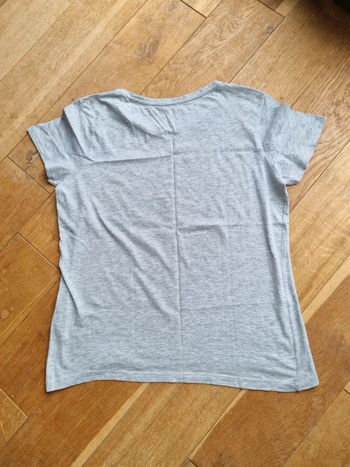 Tee-shirt gris - photo numéro 2