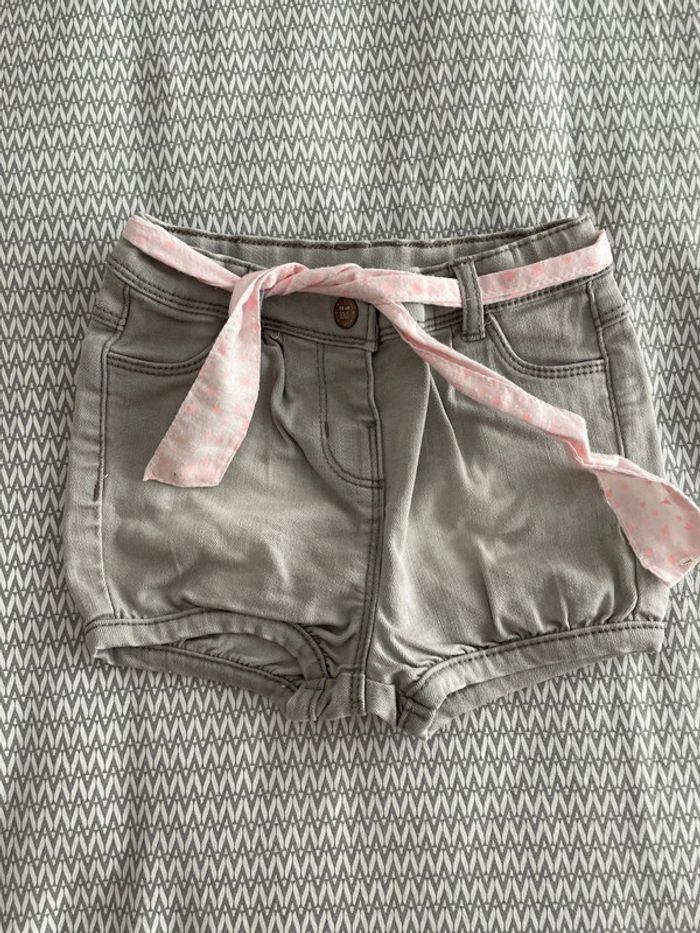 Short jean gris Tape à l’œil 23 mois. - photo numéro 1