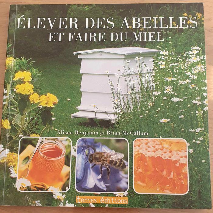 Livre sur les abeilles - photo numéro 1