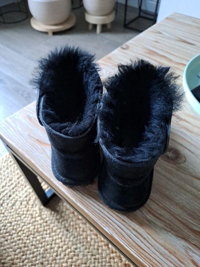 Bottes noires taille 30 très bon état - photo numéro 4