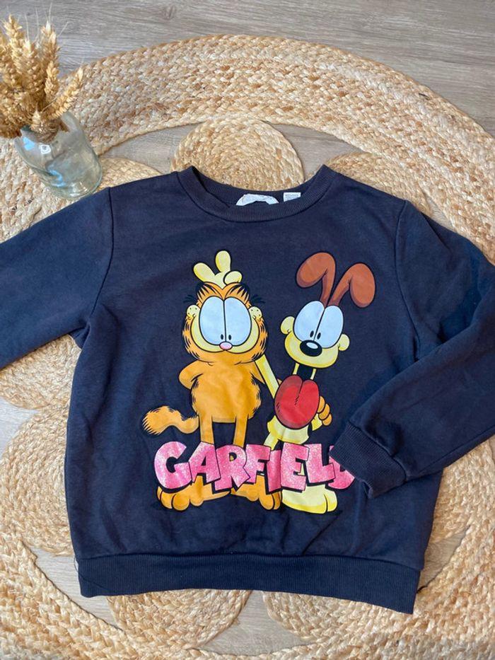 Sweat Garfield H&M taille 122-128 cm / 7ans - photo numéro 1