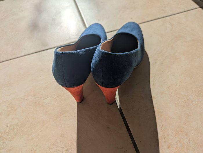 1 paire de chaussures à talon 40 bleu et orange - femme - photo numéro 2