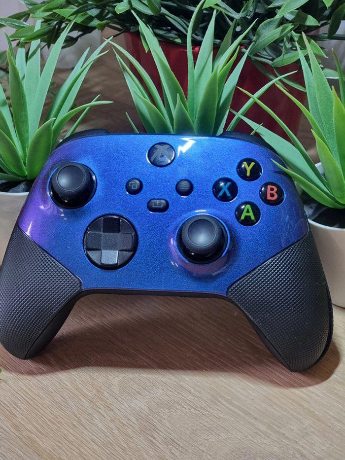 Manette Xbox Serie custom blue grip - photo numéro 1