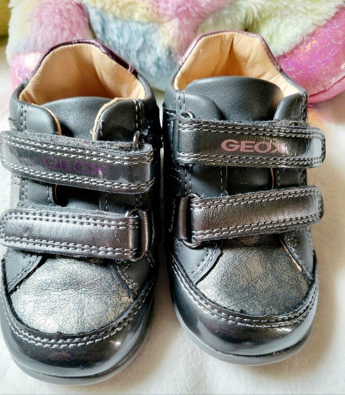 Adorable paire de baskets GEOX  grises et rose bi matière - taille 20 - photo numéro 1