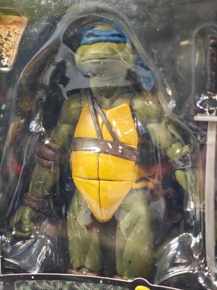 Figurine Teenage Mutant Ninja Turtles : Leonardo 15cm neuve avec boîte - photo numéro 7