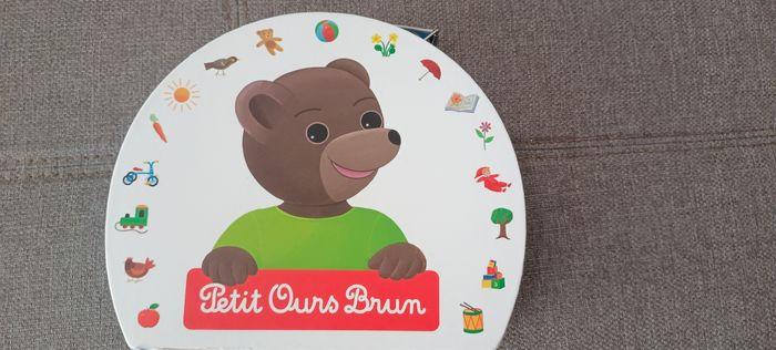 Livre petit ours brun - photo numéro 1