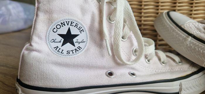 converse haute rose clair, pointure 37, en très bon état - photo numéro 2