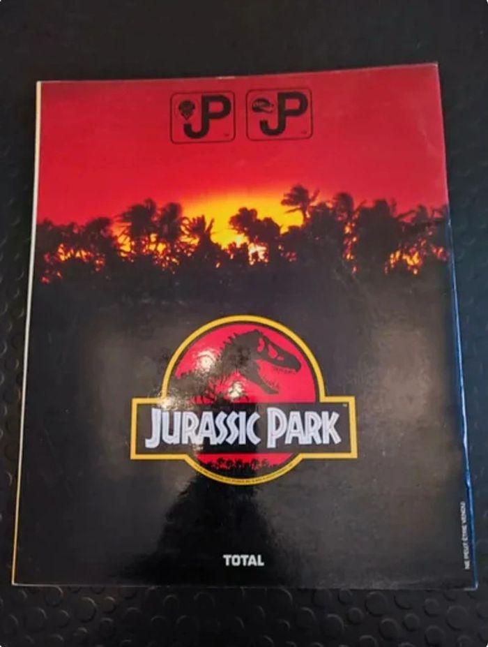 Livre Jurassic Park Total - photo numéro 2