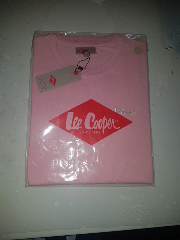 A tee shirt lee cooper - photo numéro 1