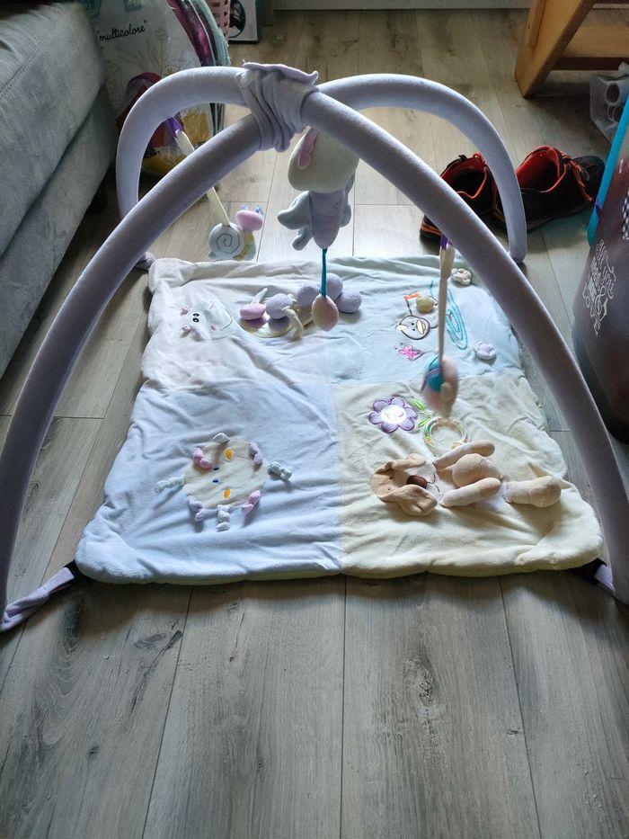 Tapis bébé papillon - photo numéro 2