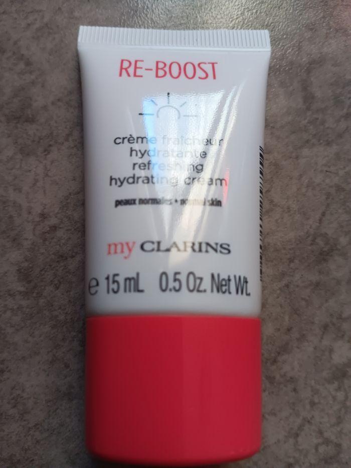 Lot de 3produit  clavins Creme  fraîcheur hydratante  my clarins  + hydra essentiels  soins de nuit  repulpant  anti soif  15m / sos primer booster déclat 10mll - photo numéro 5