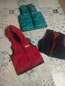 Lot 3 vestes sans manches 6 mois tbe