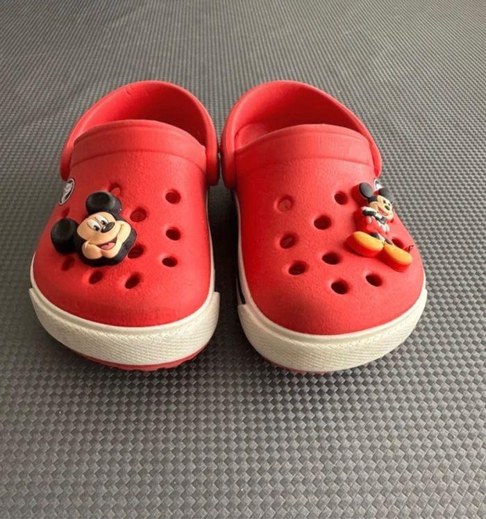 Crocs Mickey - modèle mixte taille 19-21 - photo numéro 3