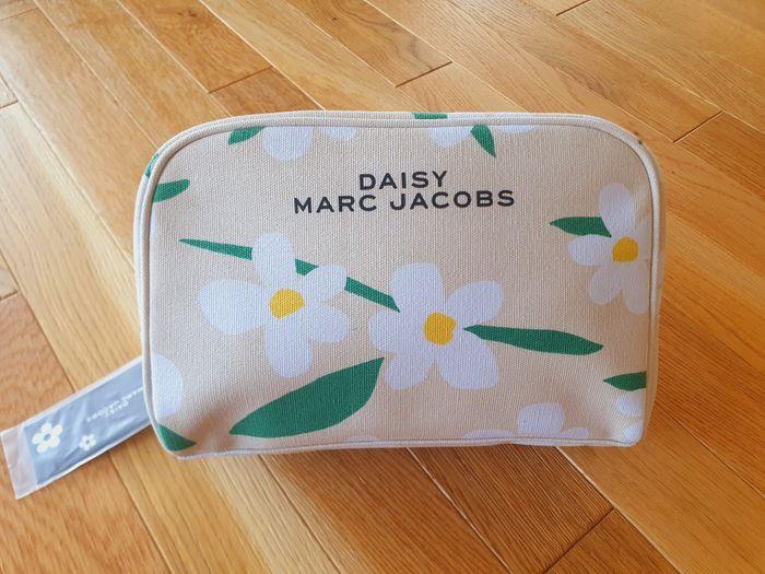 Trousse De Toilette "MARC JACOBS" en Toile Jaune Beige neuve sous blister. - photo numéro 10