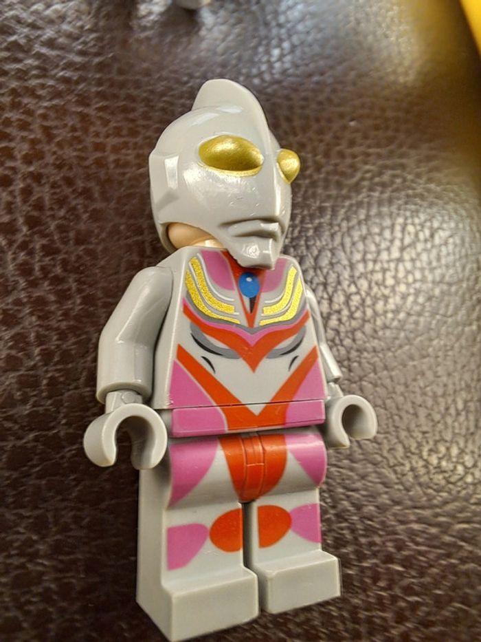 Figurine Lego compatible Ultraman - photo numéro 3