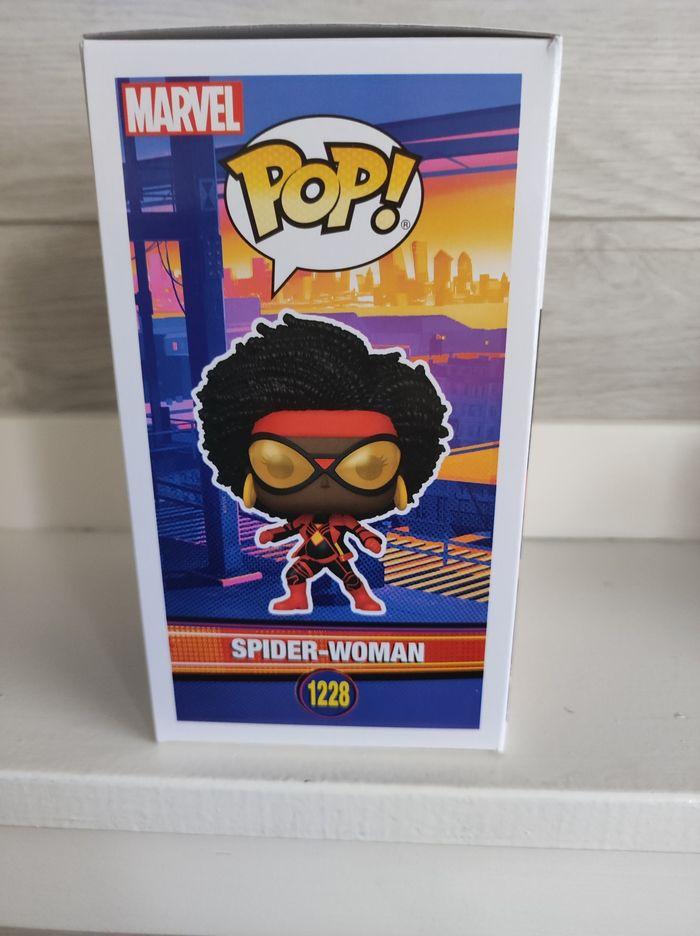 Funko pop spider woman - photo numéro 4