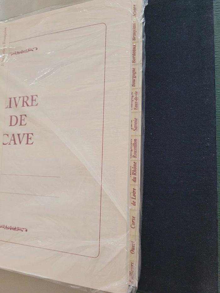 Classeur "livre de cave" - photo numéro 7