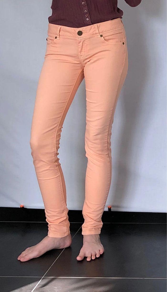 Jean slim taille basse Oxxy abricot pastel taille 36 comme neuf - photo numéro 7