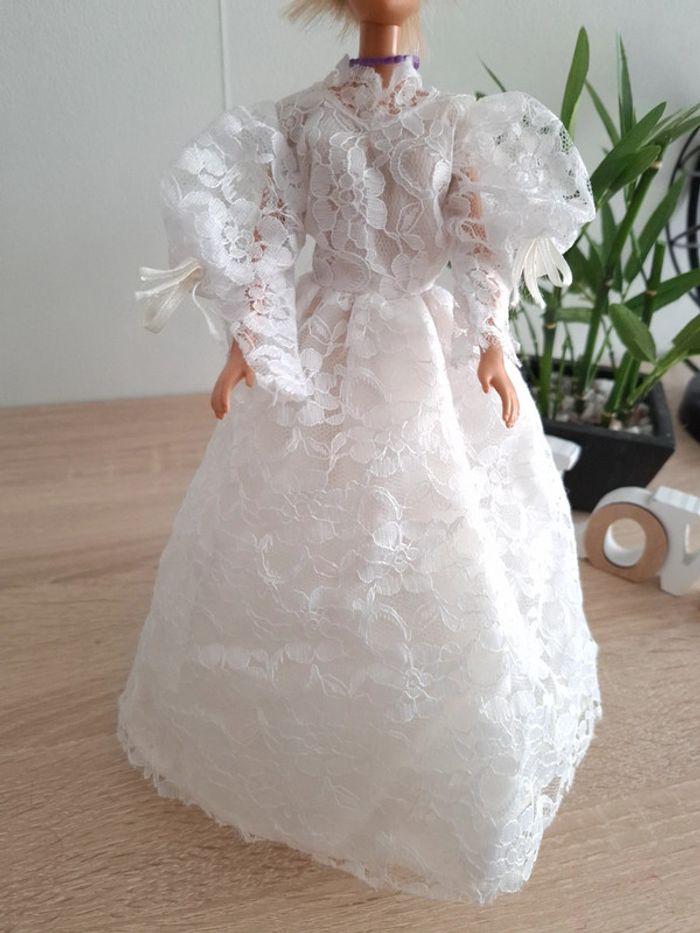 Robe de mariée vintage pour Barbie - photo numéro 1