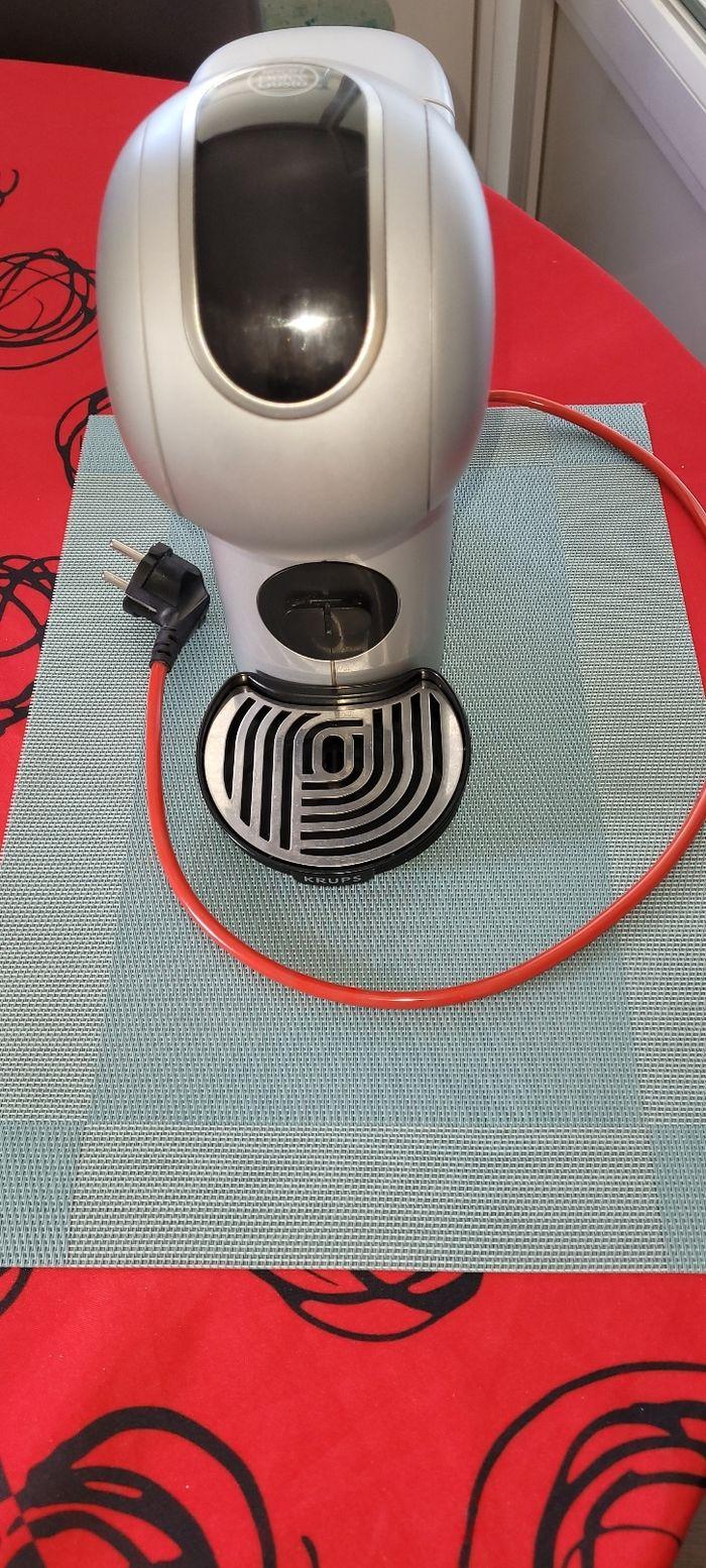 Cafetière dolce gusto tactile - photo numéro 1