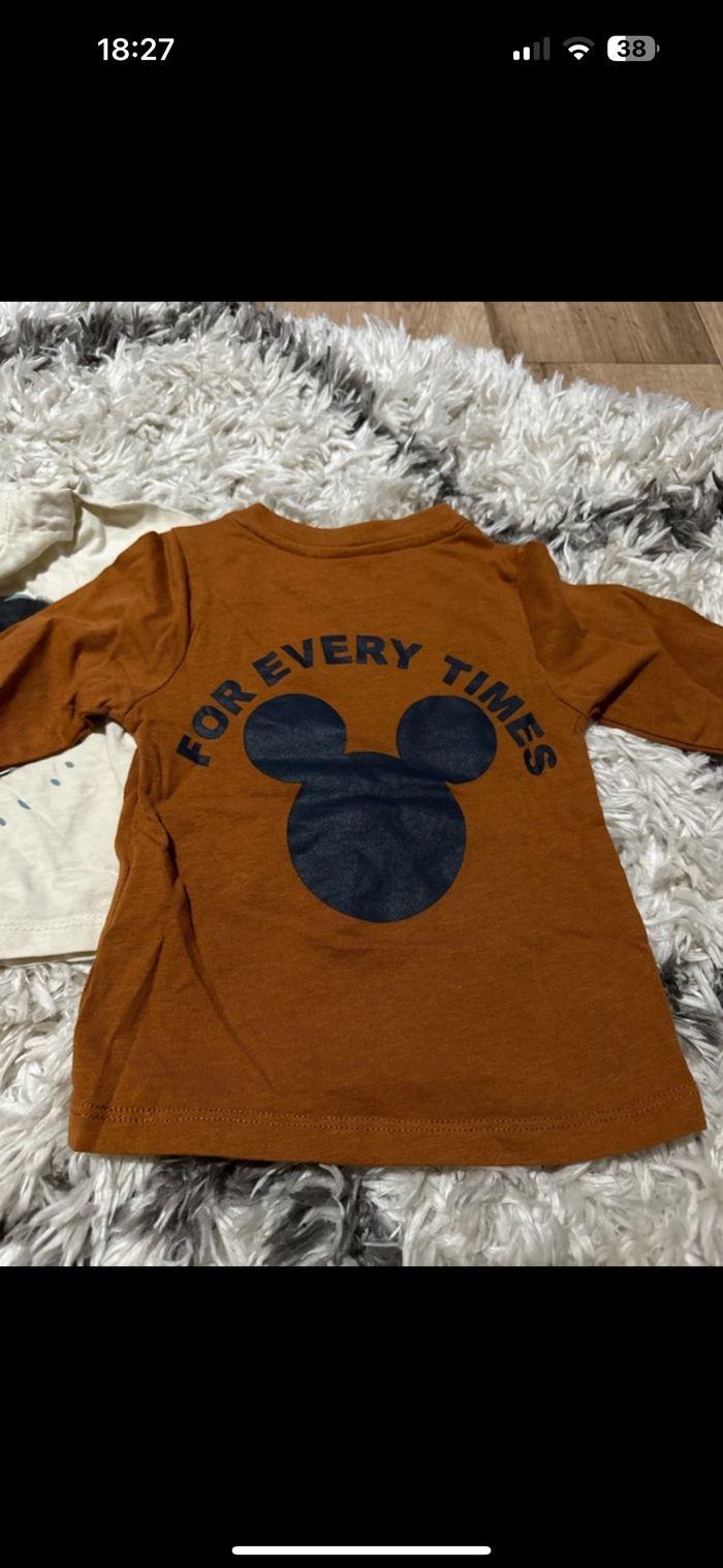 Lot de deux tee shirt Mickey - photo numéro 4