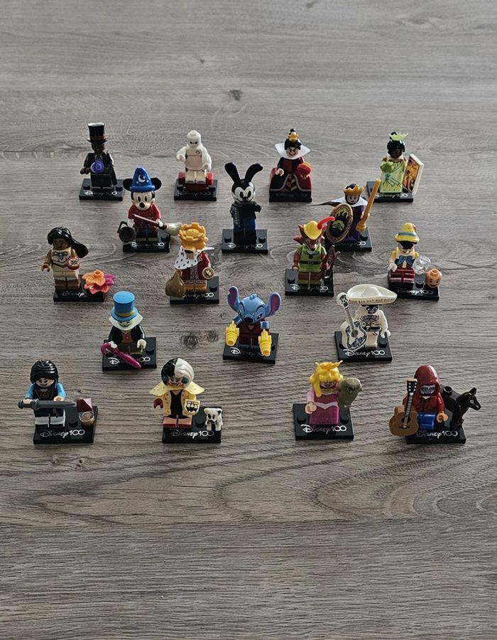 Lot de 18 minifigurines Disney (compatible Lego) - photo numéro 1